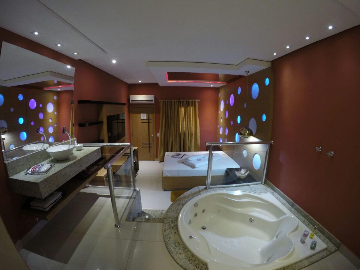 Happy Night (Adults Only) Hotel Cotia  Buitenkant foto