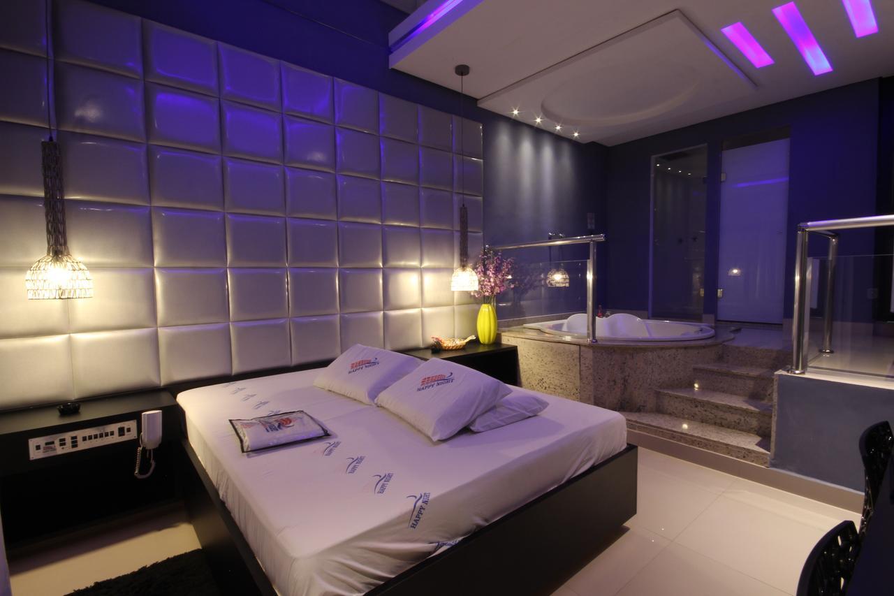 Happy Night (Adults Only) Hotel Cotia  Buitenkant foto
