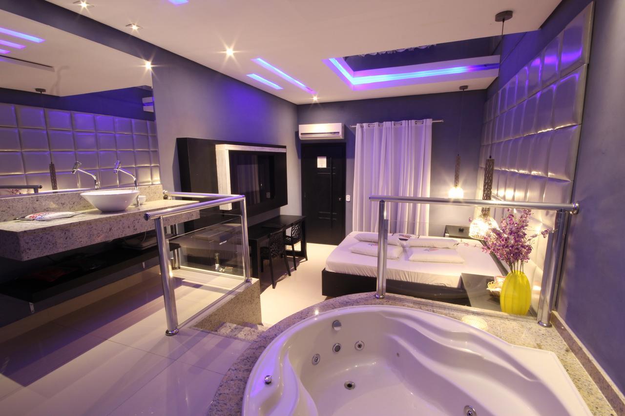Happy Night (Adults Only) Hotel Cotia  Buitenkant foto