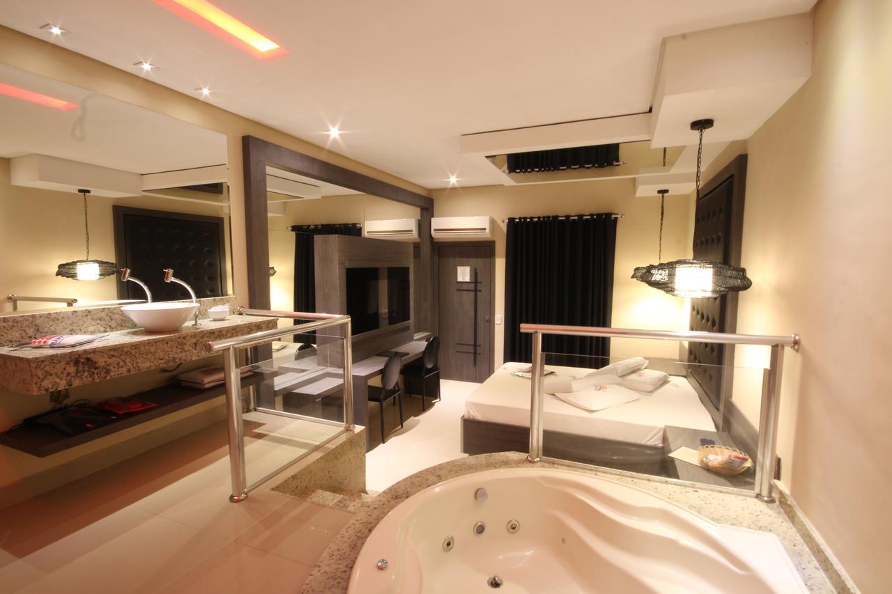Happy Night (Adults Only) Hotel Cotia  Buitenkant foto
