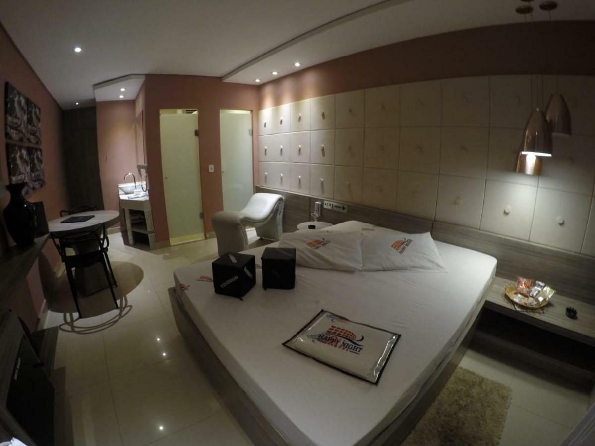 Happy Night (Adults Only) Hotel Cotia  Buitenkant foto