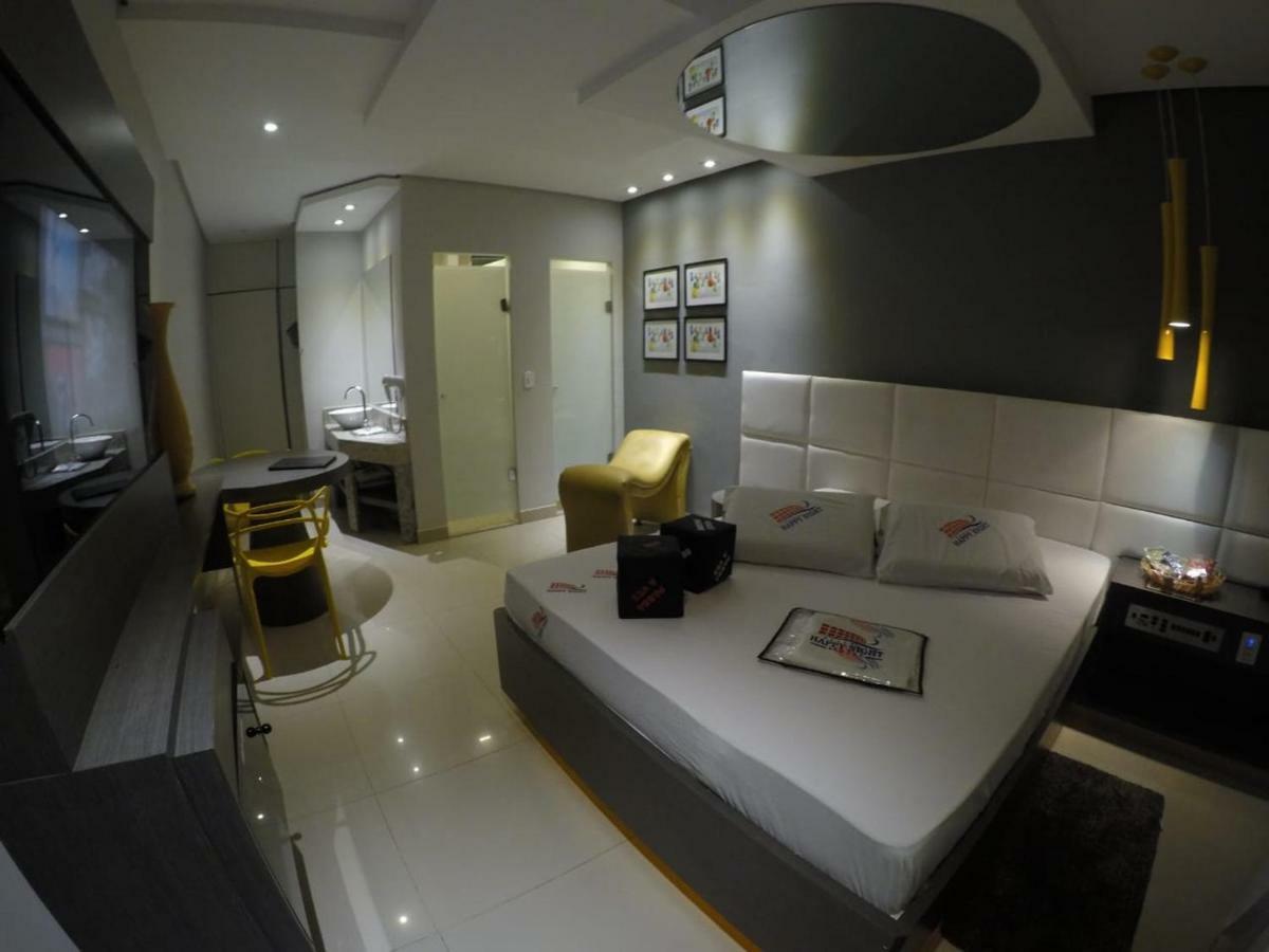 Happy Night (Adults Only) Hotel Cotia  Buitenkant foto