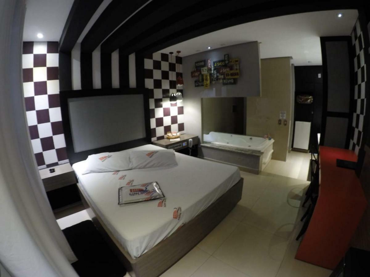 Happy Night (Adults Only) Hotel Cotia  Buitenkant foto