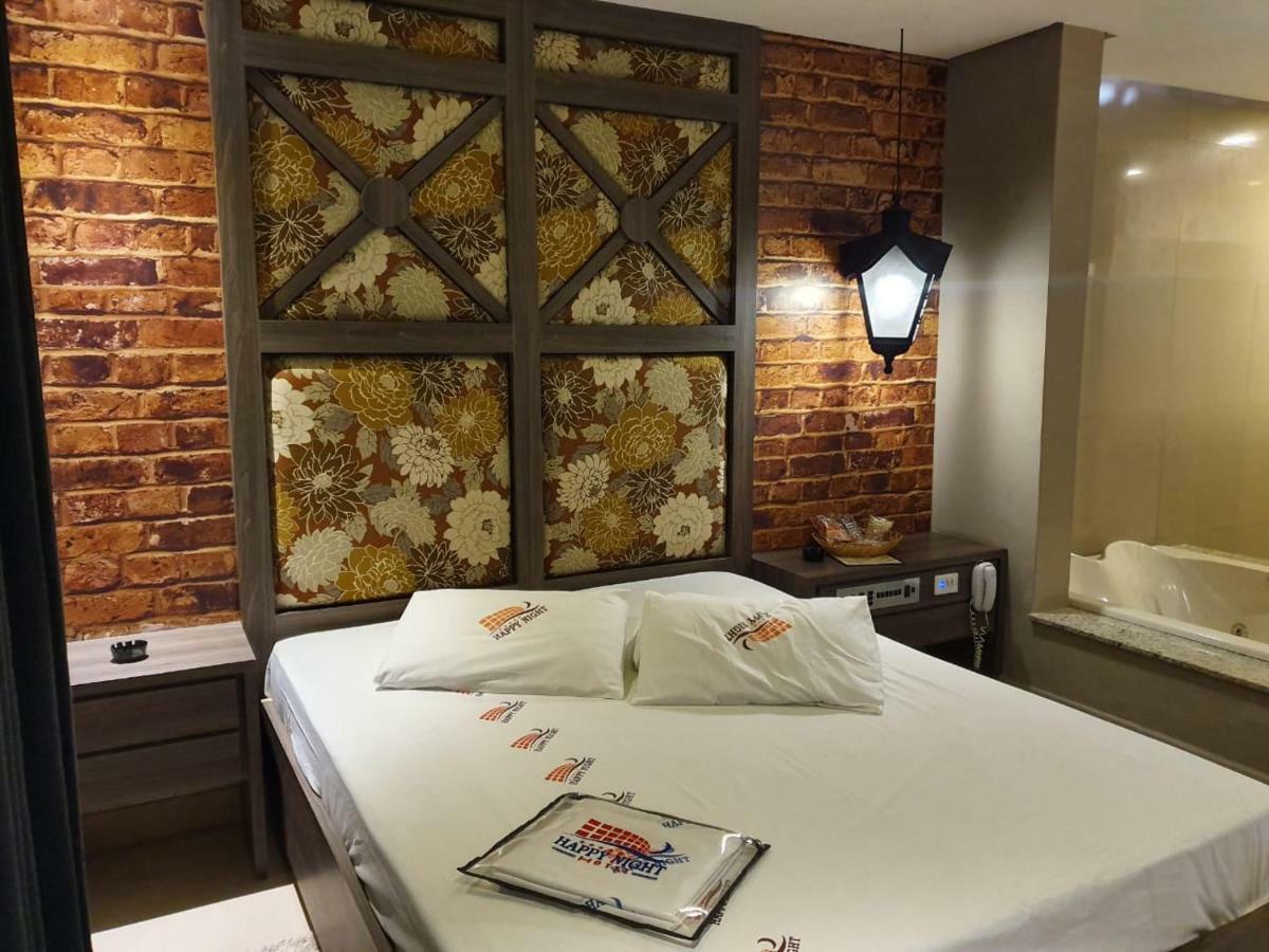 Happy Night (Adults Only) Hotel Cotia  Buitenkant foto